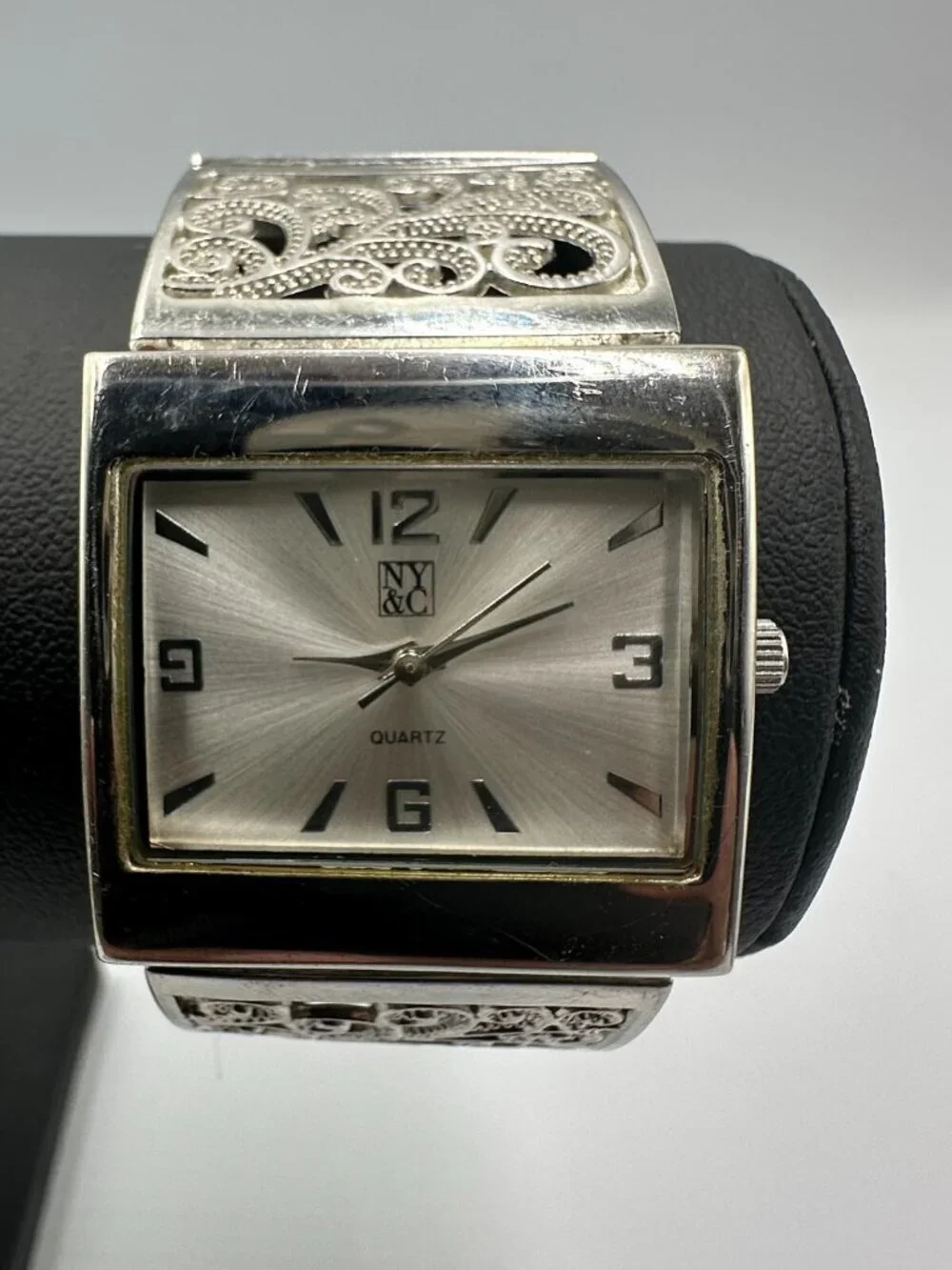 3/$30 New York & Company Watch Women Silver Swirl Filigree Stretch Band 6.75